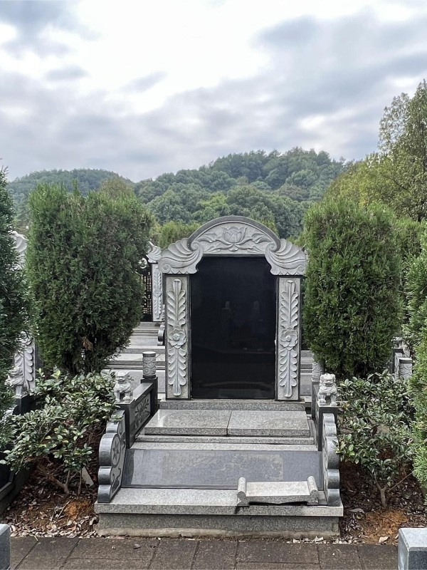 红枫艺术陵园墓型样式12